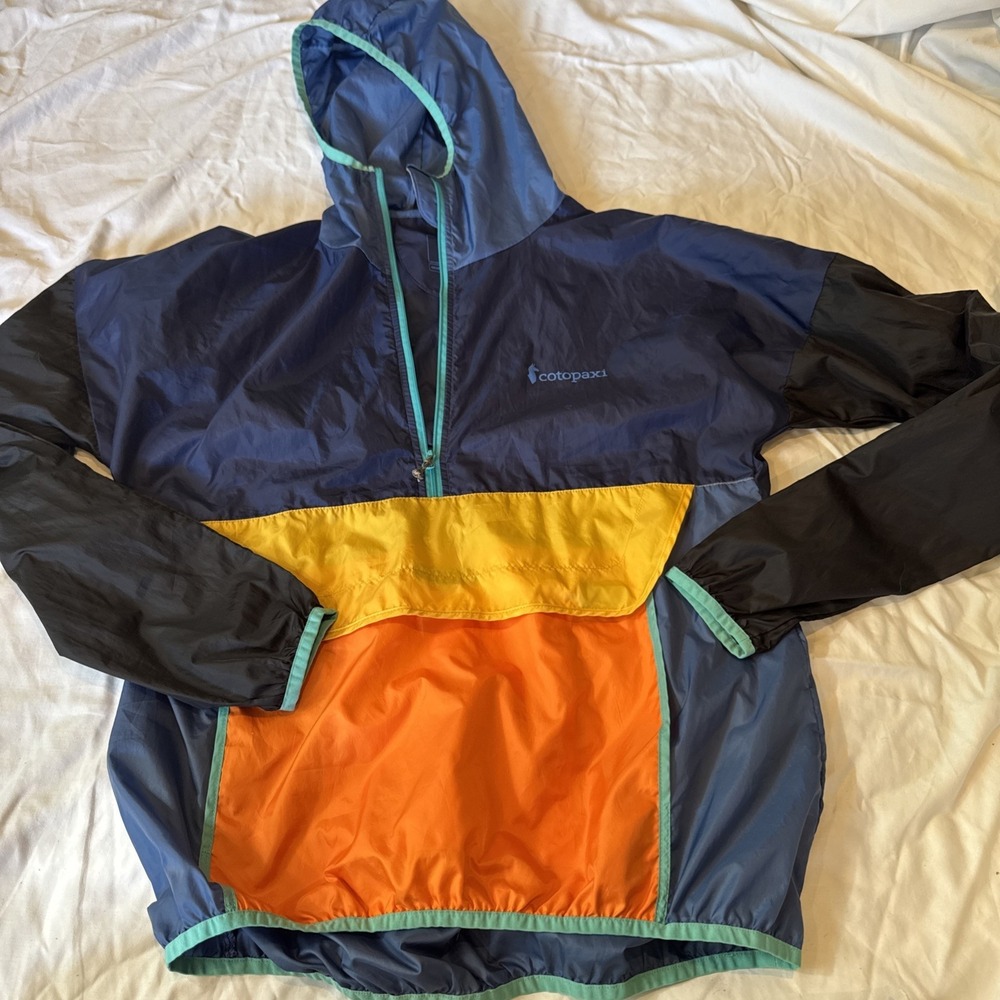 Cotopaxi Women's Packable Windbreaker pullover Jacket Hooded Colorblock Size M